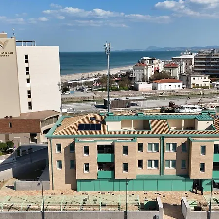 Se270 - Senigallia, Meraviglioso Trilocale Con Loggia Interna *